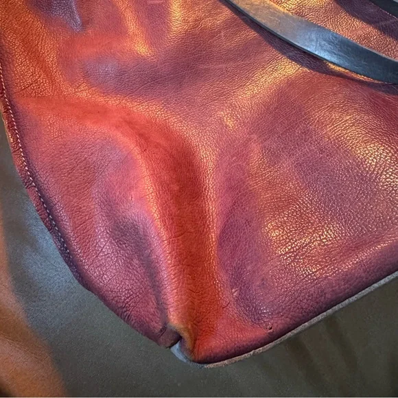 Vintage vibes red maroon brown soft leather tote Toshi minimal designer luxe - Picture 16 of 17